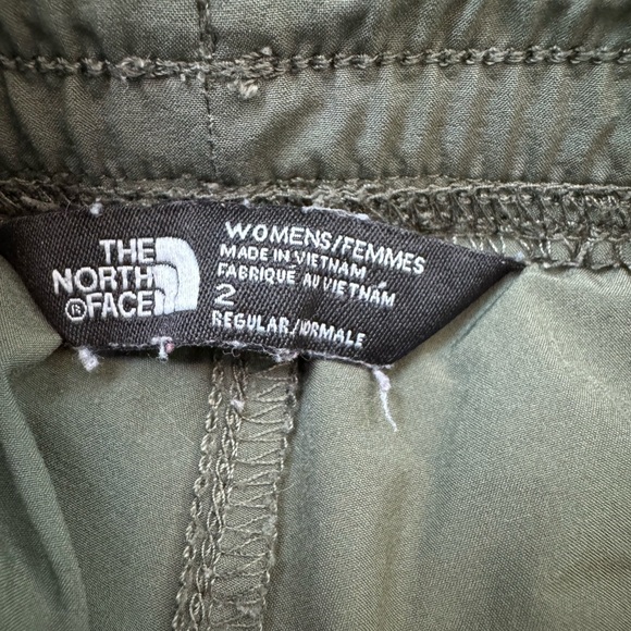 The North Face Drawstring Green Crop Capri Hiking Pants Women's Size 2 - Picture 3 of 8